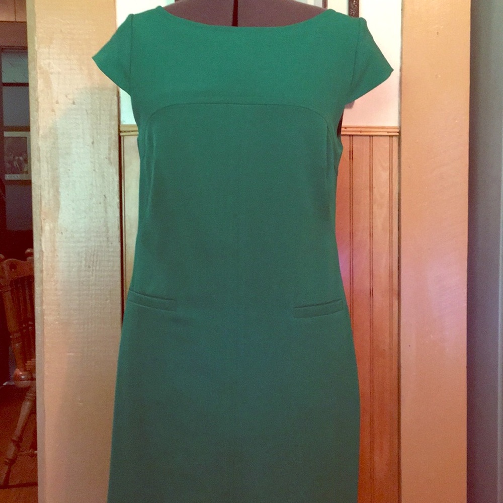 Vince Camuto cap sleeve shift emerald green size 8